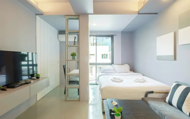 24 Hills Hotel