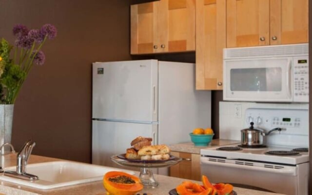 Three Tree Point Bed & Breakfast