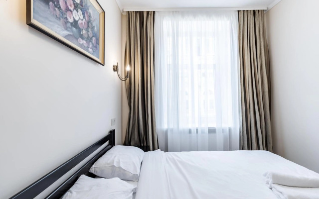 Opera House Apartment 2