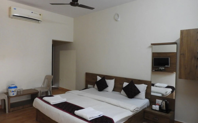 Daksh Resort And Amusement Park