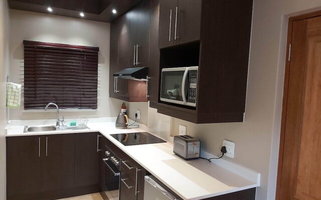 Executive Suite Woodmead East - Adults Only