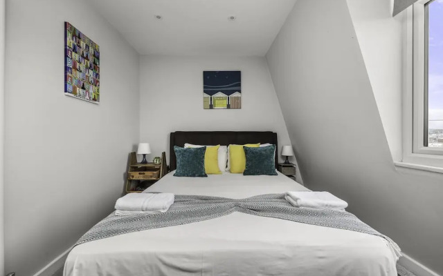Sunset Townhouse With Free Parking