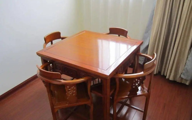 Hanting Express Yangzhou Jiangyang Middle Road
