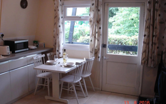 Broxbourne Riverside Chalets