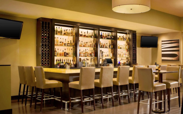 Sheraton Commander Hotel