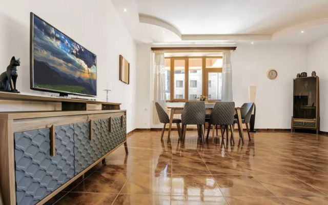 Stay Inn на ул. Амиряна, 4/6