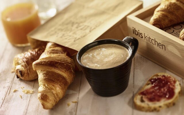 Mercure Paris Butte Montmartre Basilique