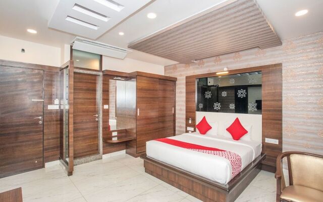 Capital O 15950 J K Residency