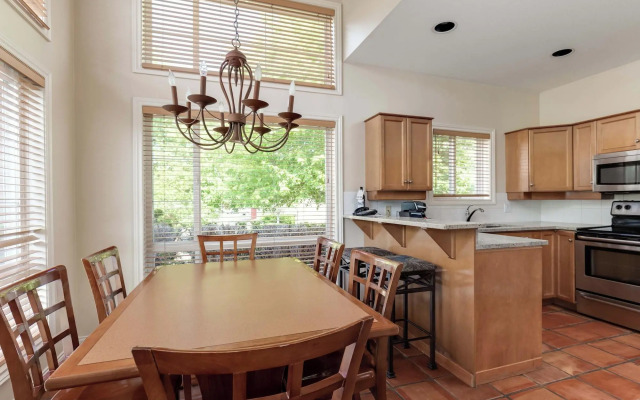 Villa's At Eldorado Resort