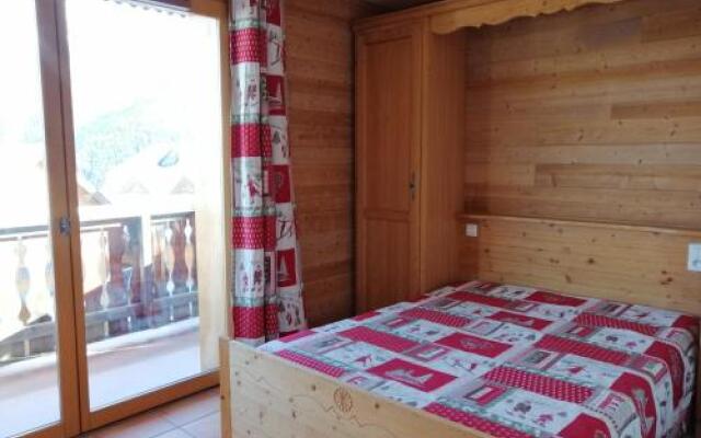 Hameau Pra Roustan by Godille