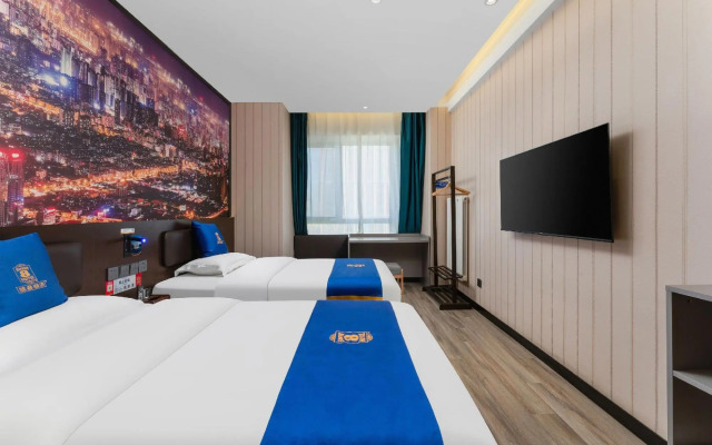 Super 8 Hotel (Jinan  Pengjiazhuang Metro Station Licheng Second Middle School)