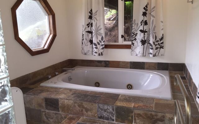 Volcano Acres Ranch B&B