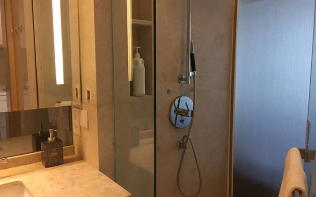 Guangzhou Xing Yi International Apartment - Poly World Branch