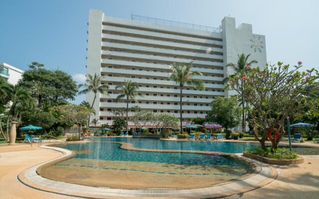 Phuket Palace Condominium by Ale