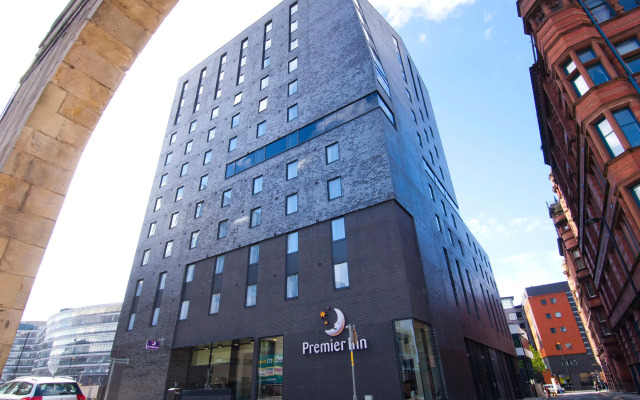 Premier Inn Manchester City Centre Piccadilly