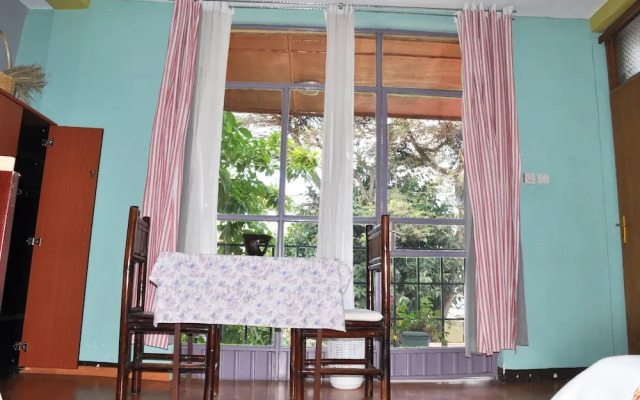 Family Cozy Bed & Breakfast