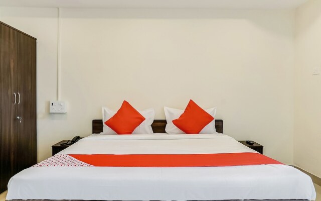 Oyo 19363 United Star Hotel