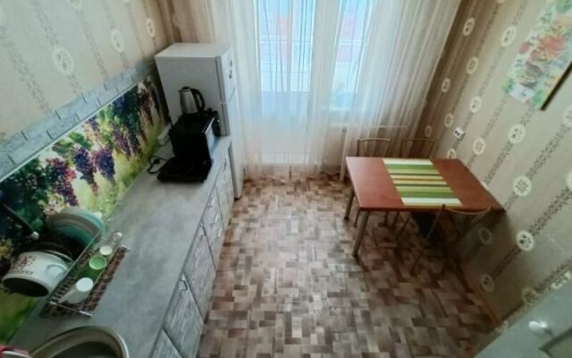 Levyy bereg on street Martynova, 41
