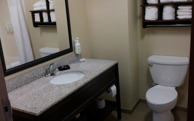 Comfort Inn & Suites