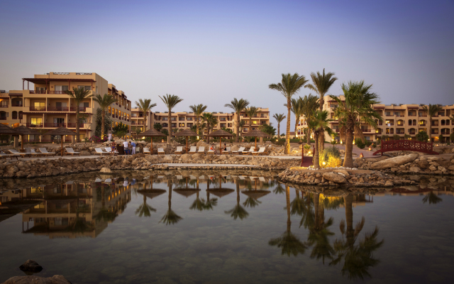 Robinson Soma Bay