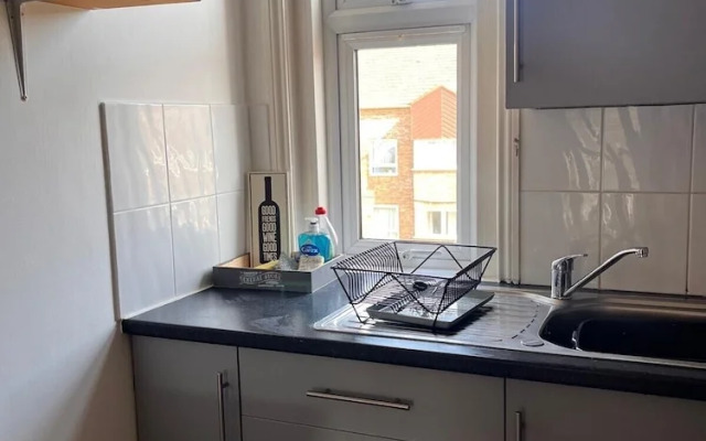 Apartmentsleeps2-seaside Escape--wifi-parking