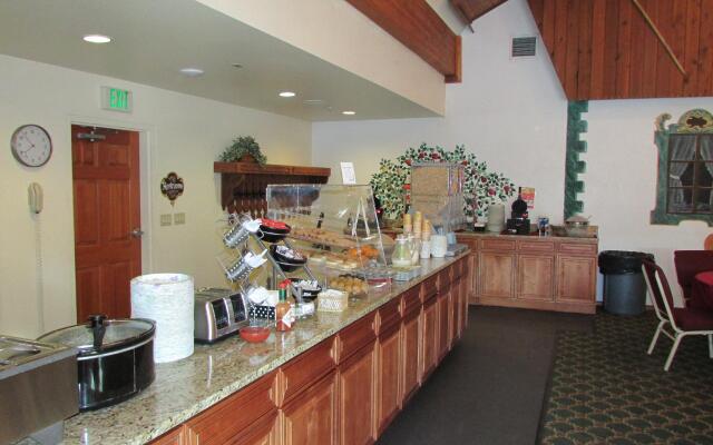 Fairbridge Inn & Suites