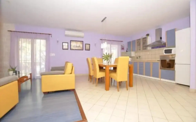 Eden - 30m From the sea - A1