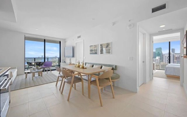 Delightful 3br in Downtown Miami
