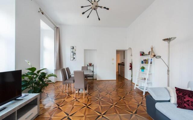 Belvedere Central Apartment