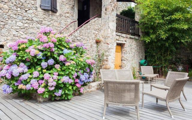 Logis Auberge Du Peras