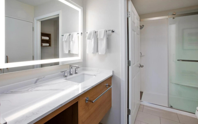 Staybridge Suites Omaha 80th And Dodge by IHG