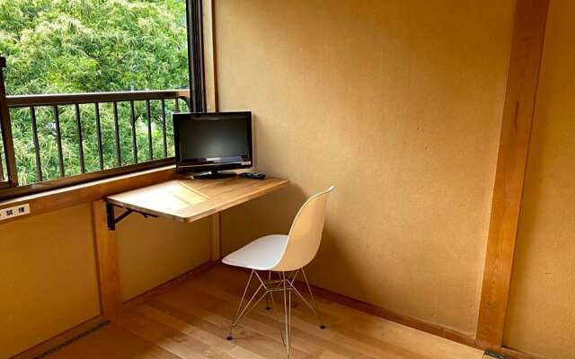 Biwako Makino Hifumikan Guest House