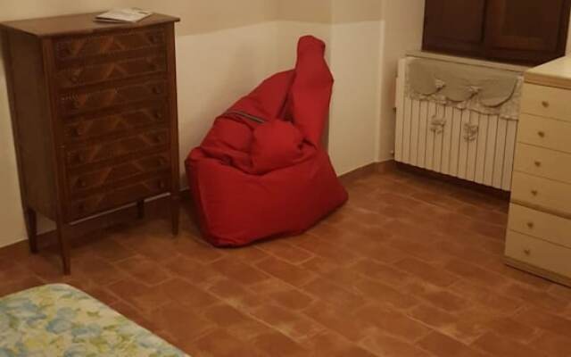 House With 2 Bedrooms in Cingoli, With Wifi