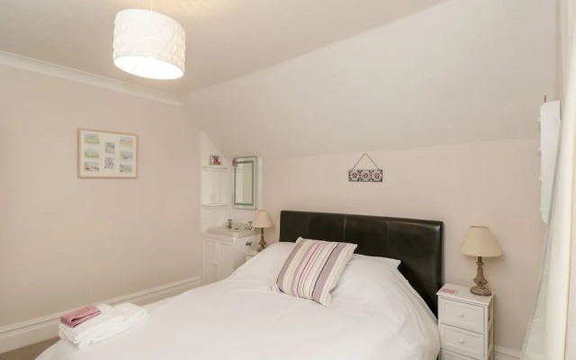 49 Ulwell Road