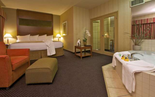 Coast Tsawwassen Inn