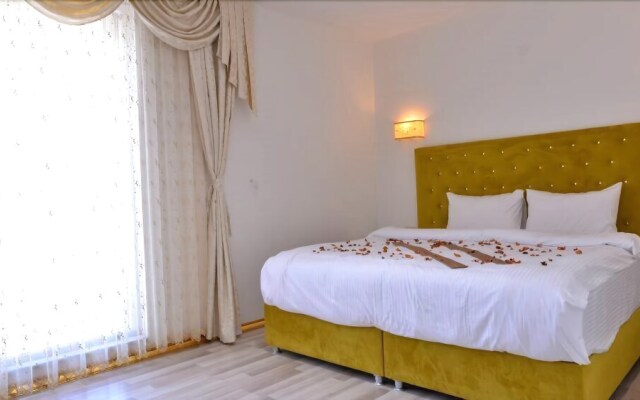 Grand Beyaz Saray Hotel