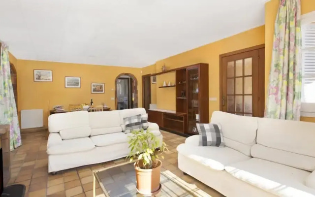 Del Pi in Blanes With 4 Bedrooms and 3 Bathrooms