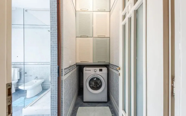 The Old-clock Apartment