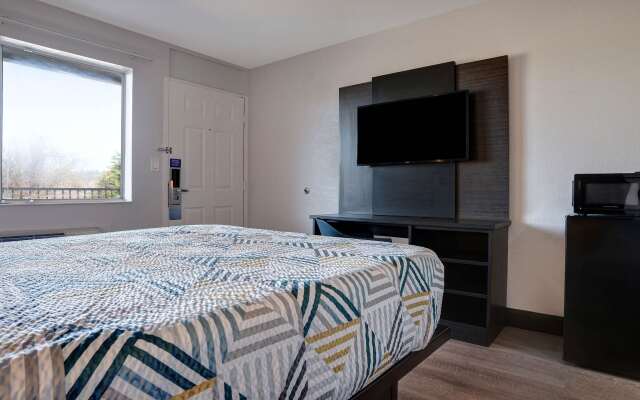 Motel 6 Arcata, CA - Cal Poly Humboldt