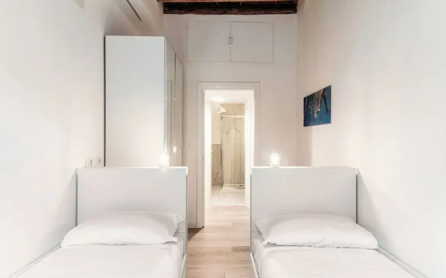 Pleasant Family Apt next to Lake Como