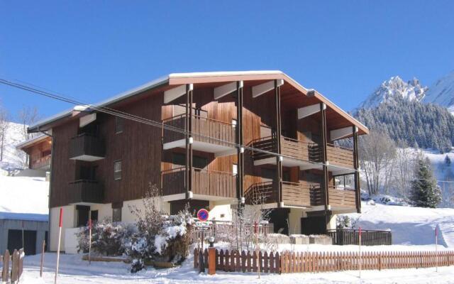 Appartement La Clusaz, 3 pièces, 6 personnes - FR-1-437-1