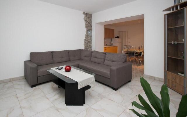 Apartment Dražen