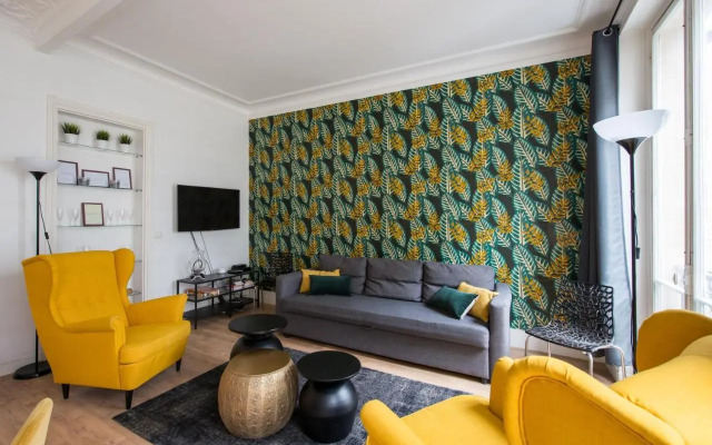 2 BR Appartement Near Tour Eiffel & Trocadéro