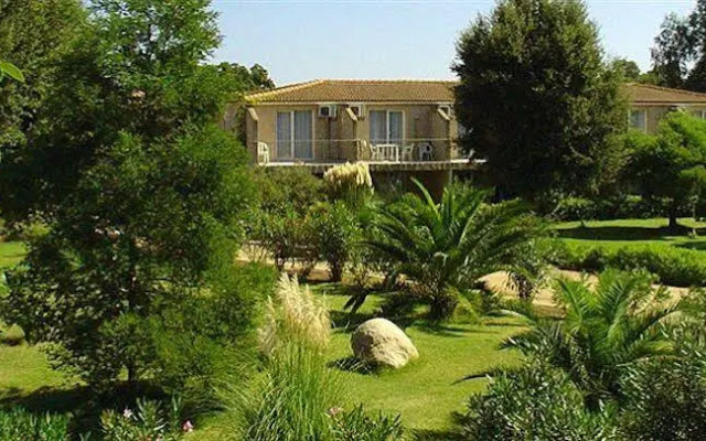 Residence Fiori Di Cala Rossa