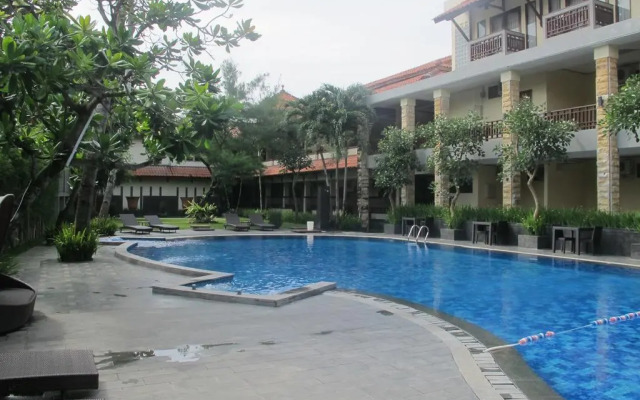 Surya Kencana Seaside Hotel