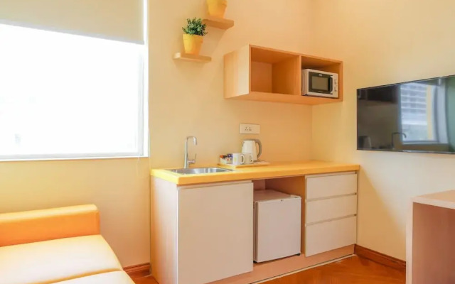 Bloom Hotel - Golf Course Road, Sector 43