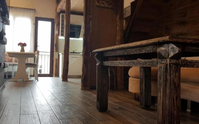 Archie's Apartment in Old Town