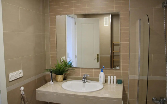 2303-Huge 2 bedrooms apt with sea view