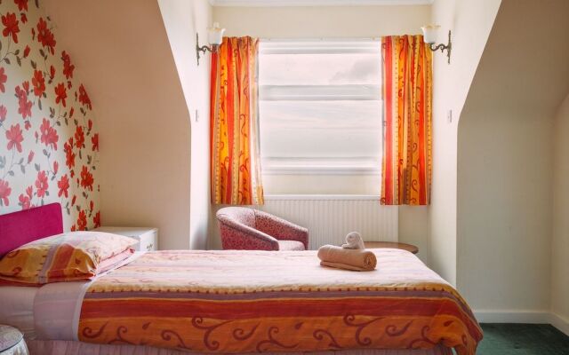 Lyndale Hotel