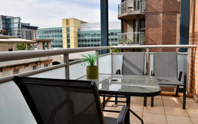 Liv Apartments Darling Harbour